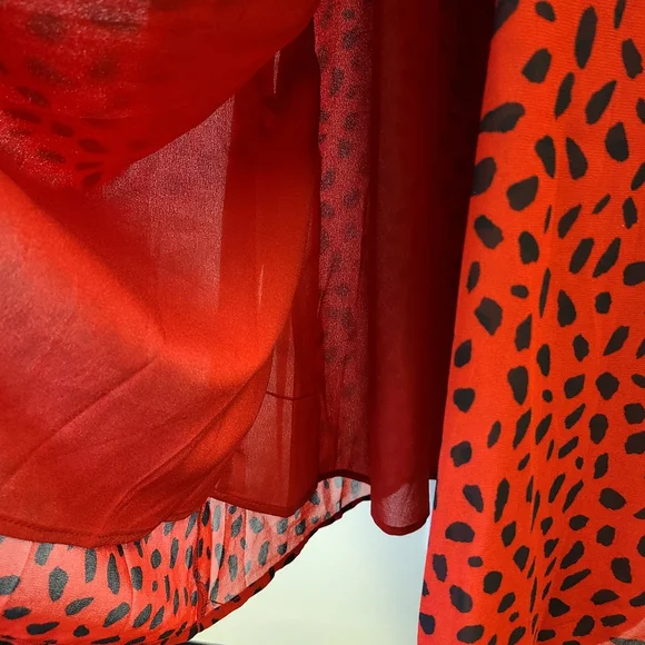 Final ❤️ Emily in Paris En Saison Paris Red Black Polkadot Retro Dress - Picture 9 of 10